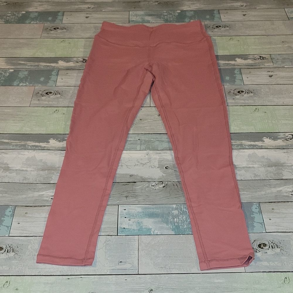 Queenie KE Blush Workout Pants/Leggings Medium